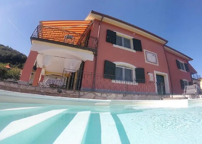 Paola - Cinque Terre Unica! Pool E Ac! * פיניונה